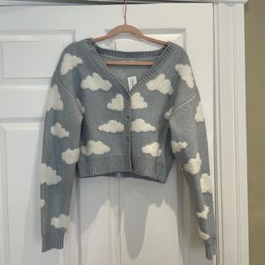 Never worn Pacsun cloud sweater size M